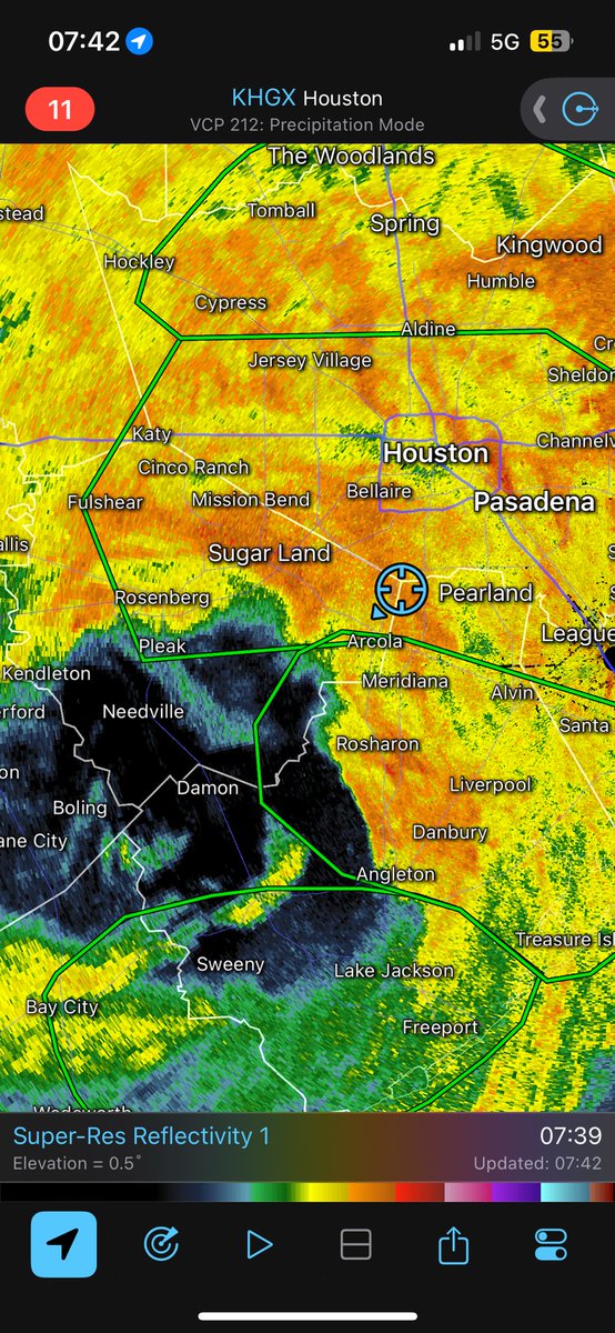 CosmicStatus's tweet image. 7:42 am and right in the eastern core of #Beryl #tropics #txwx