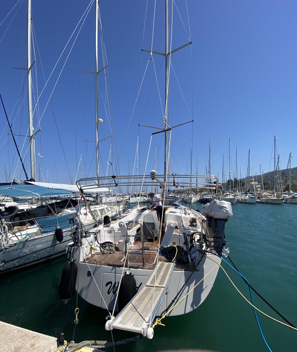 Daar zijn we weer. #lesbos. Boot klaar maken voor onze trip in augustus (sporaden) en morgen nieuwe zeilen ophalen in Turkije. Lekker 3 dagen zeilen 😍😍.