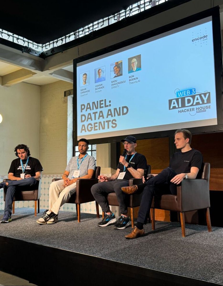 Standing room only for <a href="/ronbodkin/">Ron Bodkin</a>’s panel at Web3 AI Day we are co-hosting with <a href="/encodeclub/">Encode Club</a> 

Data is vital, trust is integral. AI will revolutionize decision making and insight gathering. 

What’s an important use case for AI in web3?