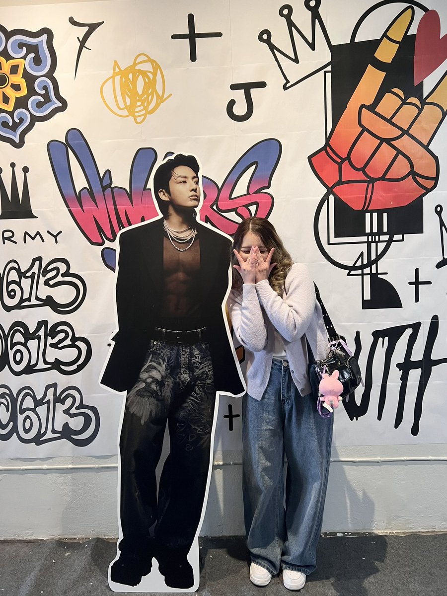 คาเฟ่น่ารักมากๆ มุมถ่ายรูปสวยกับบังทันทุกคนฟินมาก ขอบคุณกอวน่ารักๆ จากทุกคนด้วยนะคะ ขอบคุณสำหรับโปรเจคดีๆ ค่า 💜✨ #11yearsofProofandPromise