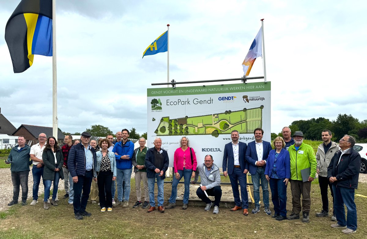 Duizenden kuubs zand gaan normaal gesproken de Waal op, nu blijft er ook wat zand achter de dijk ~ aanleg EcoPark Gendt. Lingewaard Natuurlijk, <a href="/GVooruit/">Gendt Vooruit</a>  
bit.ly/4buWiGx #ecopark #leefomgeving