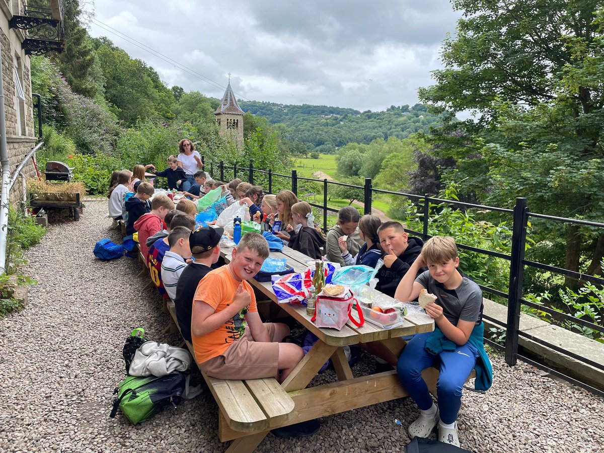 Our Year 5 class have arrived at @YHAWyeValley for their much-anticipated residential adventure and are tucking into their lunch amongst such beautiful scenery!
