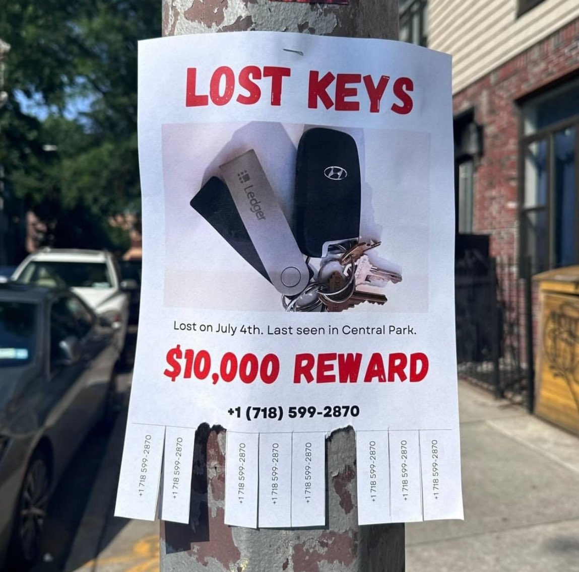 I lost my keys! Would be really grateful if someone had found them. 🙏🏻🧡