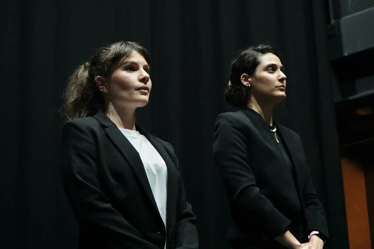 sisypheanqfplay's tweet image. ✨ How it started ➡️ How it's going ✨

Sisyphean Quick Fix from rehearsal room to stage. 

Catch us at @thepleasance this @edfringe, 31 July to 26 Aug (Not 14), 11.05AM, Pleasance Courtyard, Below. 

Ticket link in bio. 

📸 by Emma Micallef

#SisypheanQuickFix #edfringe24