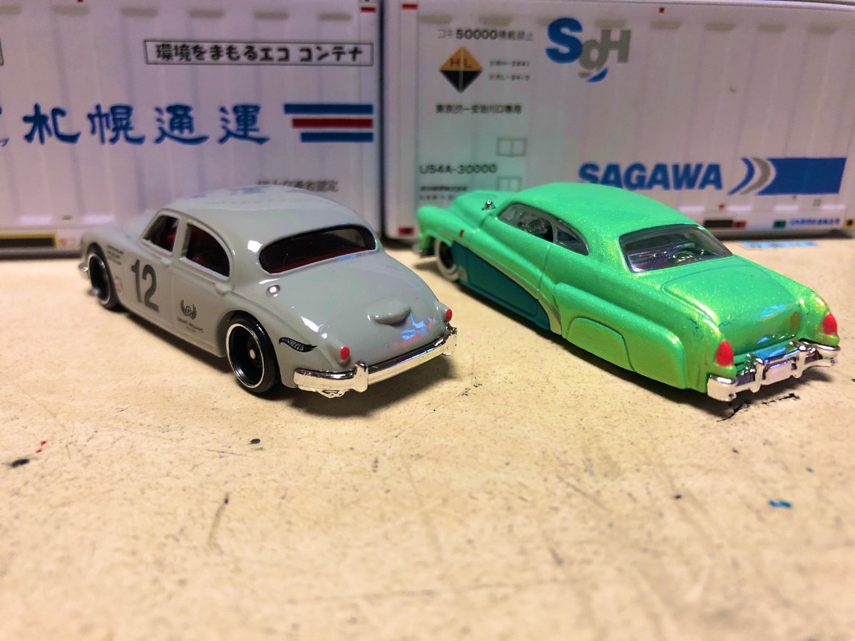 porschegmbh's tweet image. #ホットウィール  #HotWheels  #merc  #jaguarmk1 @stickyfrog_  @MOONEYESJP 
HWジャガーマーク1
イギリス紳士もドレスコードに合わせます👀テールはピンク派です🎀💕💓💗