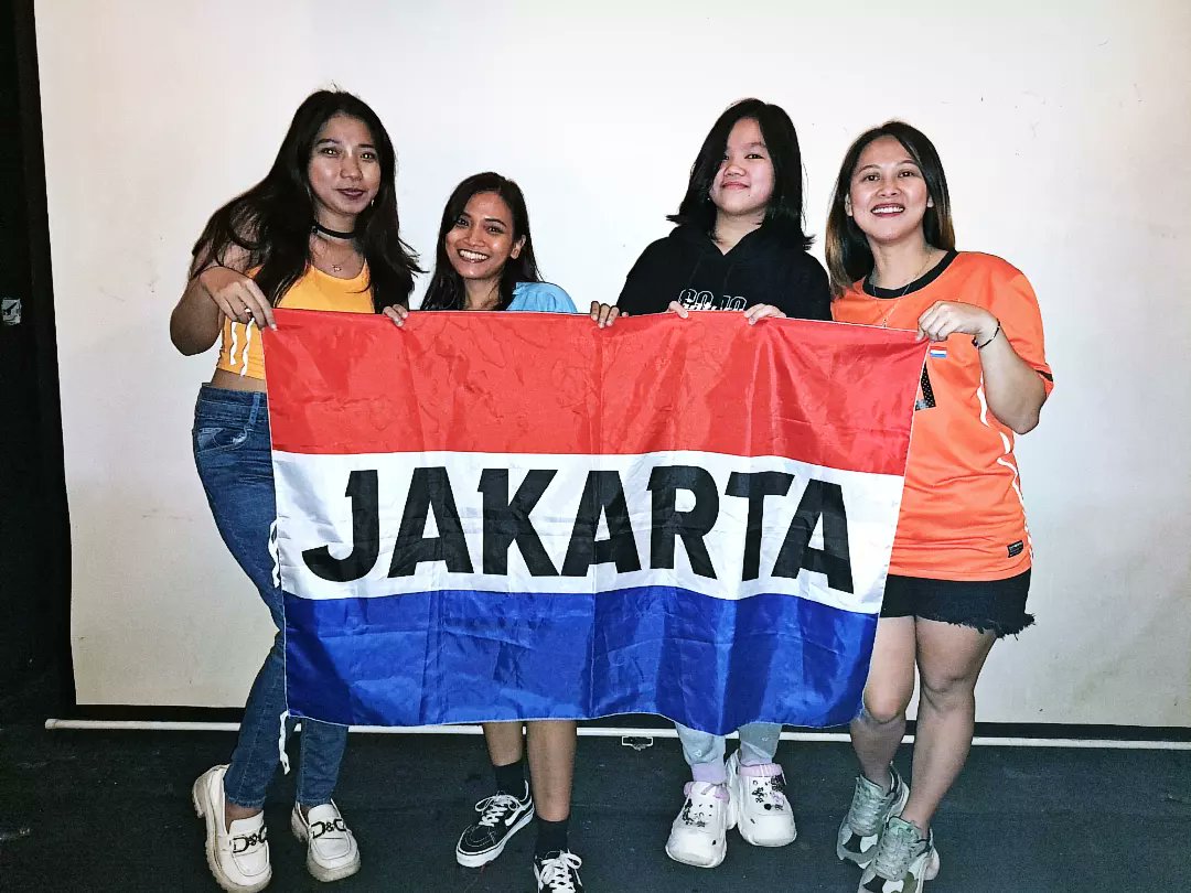 HollandersIndo's tweet photo. #HupHolland #OranjeBoven #dutch #dutchie #FansBelanda #Holland #nontonbareng #nobar #Belanda #kompeni #Oranje #kemang #Turkiye #voetbal https://t.co/47OLq7lWni