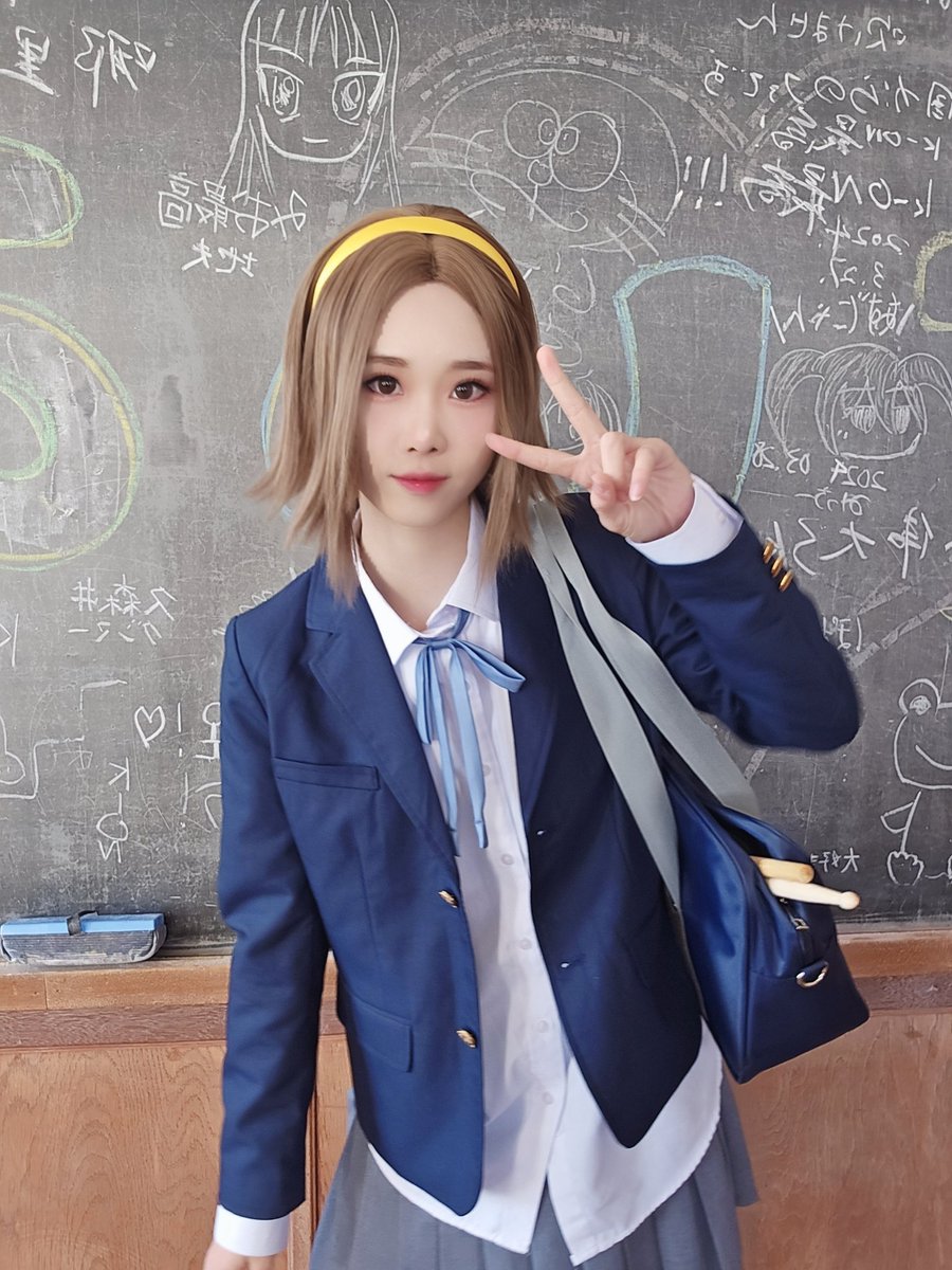 𝐷𝑂𝐷𝐴𝑀 tweet media