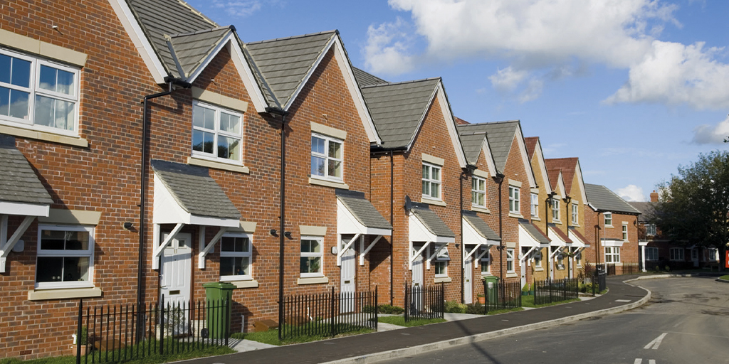 Our useful guide to how capital gains tax your property #tax roserowland.co.uk/factsheets/cap…