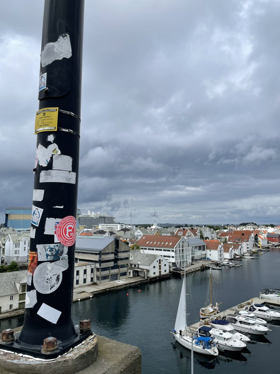 Und wir singen auch in deiner Stadt.
Fortuna allez allez…ohohoho.
#fortuna #fortunadüsseldorf #norwegen