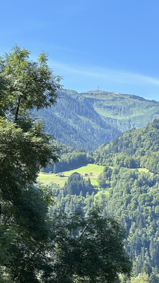 Breakfast view
#mountainmeditation 
#MondayMotivaton