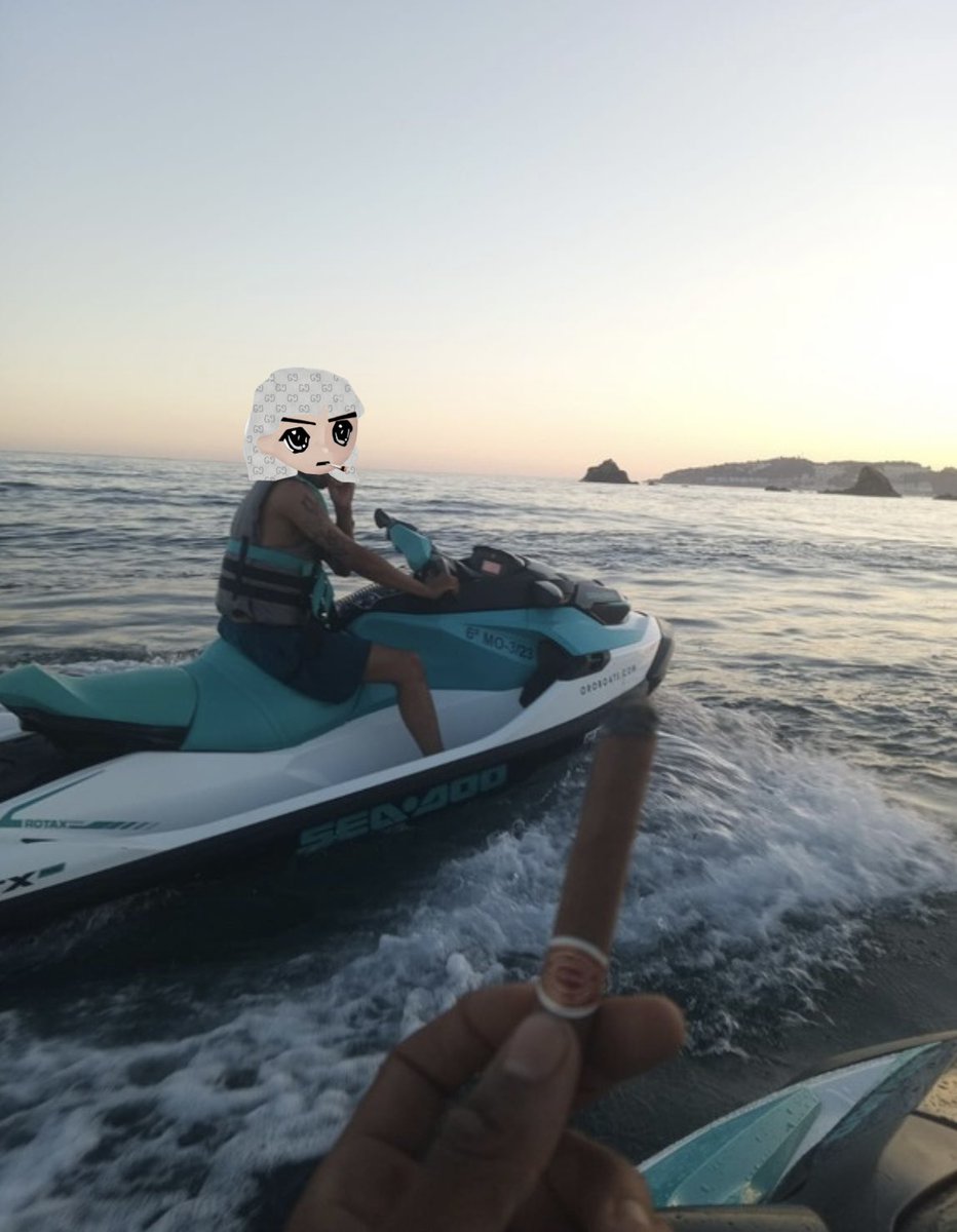 Moon 🌕 tweet media