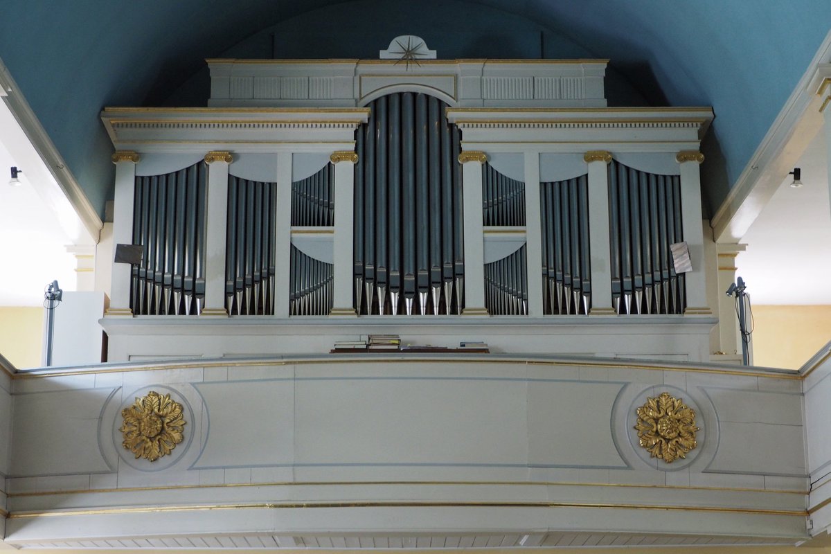 nikolausmella's tweet photo. Today marks the 141st anniversary of the death of the German #OrganBuilder, Christian #Bethmann. :-) ☀️ 🧭 † #Hannover 🇩🇪 #Deutschland 

1824Winsen (Aller)St. Johannes der Täufer.

📸: Hajotthu, 18th June 2015. https://t.co/yfUzjAVqFf
