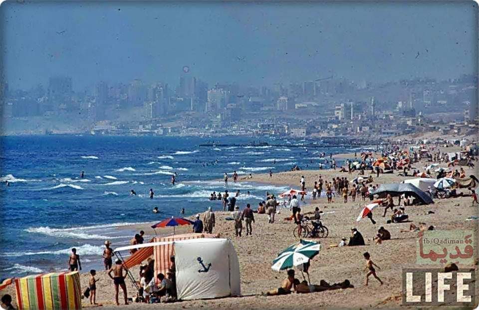شاطئ الأوزاعي منتصف الستينيات، 
Life Magazine