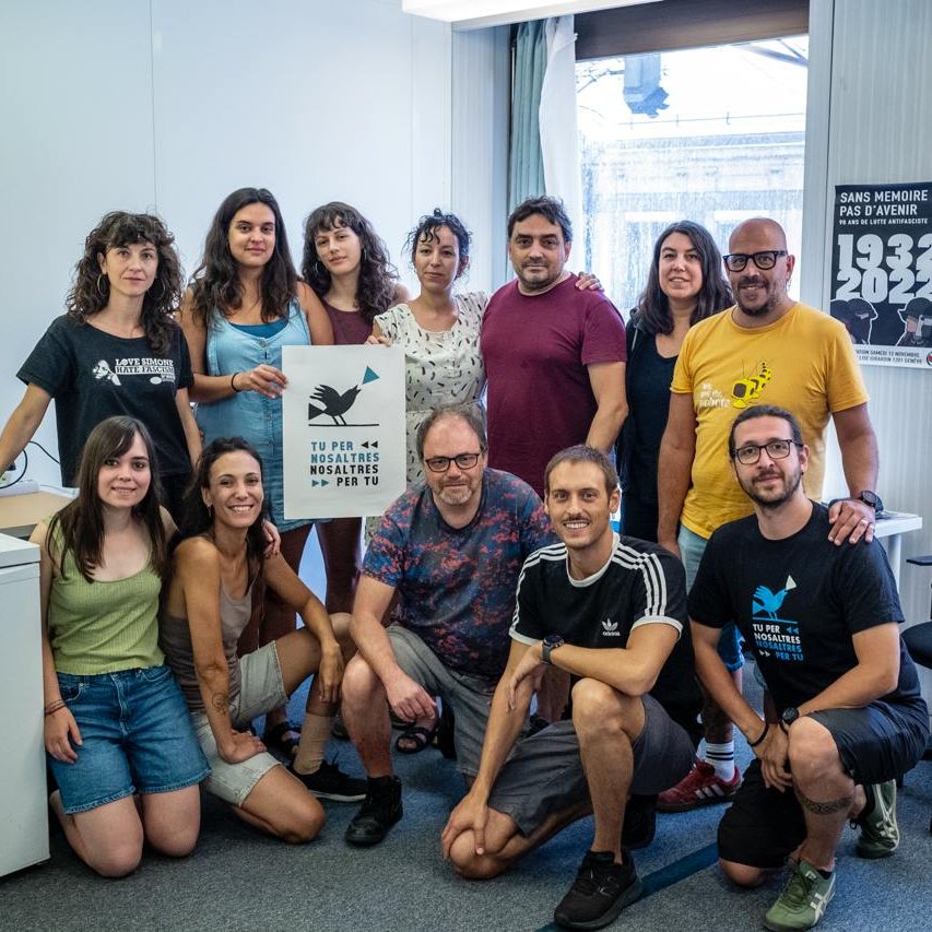 L'equip de treball de la Directa hem visitat el nostre company Jesús Rodríguez, exiliat a Suïssa des de fa 8 mesos.   

Les causes judicials i la repressió afecten de múltiples maneres, però continuarem fent periodisme en defensa de drets i llibertats #PeriodismeNoÉsTerrorisme