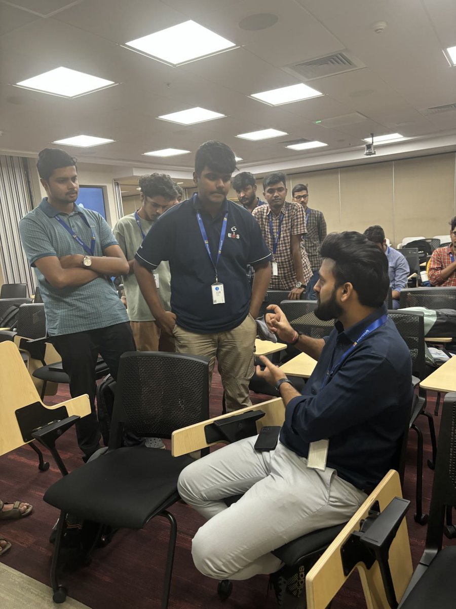 aelfblockchain's tweet image. Last weekend, we wrapped up the #aelfinity developer workshop that was organised in partnership with @Microsoft!🚀 The workshop was a resounding success as we saw an impressive turnout of around 140 talented #blockchain #developers.💡

Featuring in-depth training on smart…