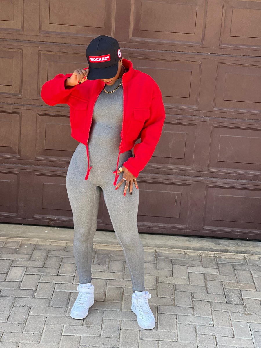 ExitRockaz's tweet photo. Ladies And Gentleman. Start Your Day In A #RockazBaseBallCap ๐งข Ota Ka Chincha!!
Shout Out To The Lovely @topcheri & My Brother @max_maponyane ๐ https://t.co/JHfTKIKsOI