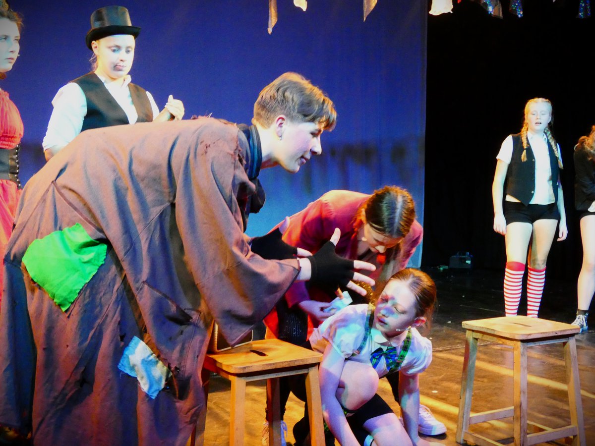 ripleystthomas's tweet photo. 'Oliver Jr!' is now underway and we have had some brilliant feedback with sold out shows to come! Next show tonight!!!
#ripleydrama #ripleydance #ripleymusic #oliverjr
@Ripley_Drama @Ripley_Music https://t.co/orOwQPHBNP