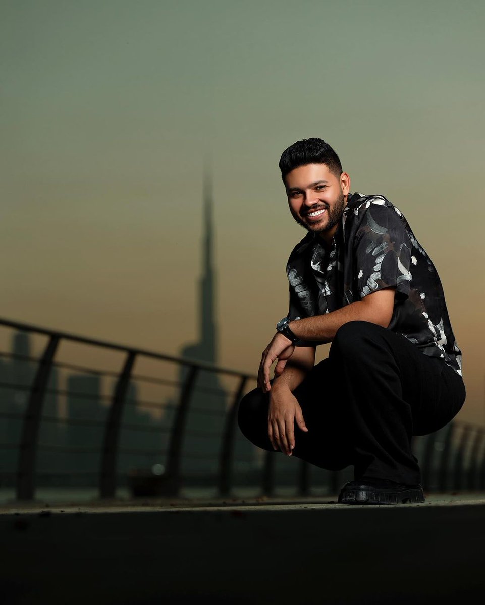 Embracing the magic of the lens with Mohamed Chahine.

Call 055 157 1804 to book your shoot.

Follow on Instagram for more: instagram.com/mahmoud.gad.ph…

#photographerlife #photoshoot #dubai #uaephotography