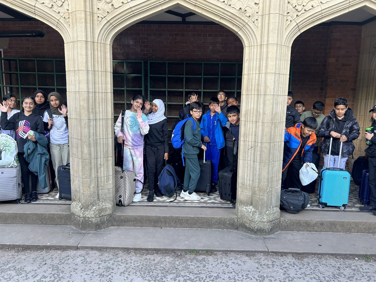 Mr Neville tweet media