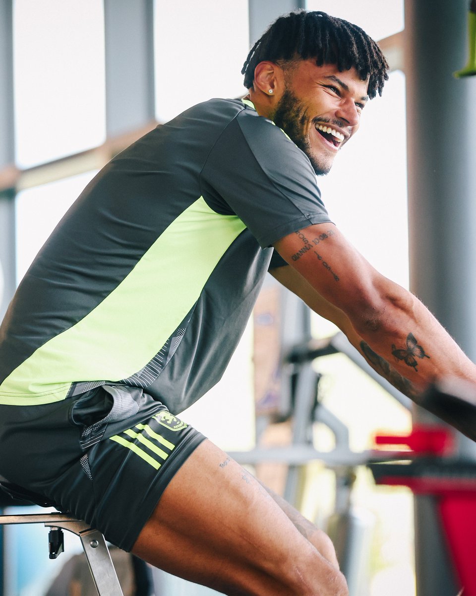 Aston Villa tweet media