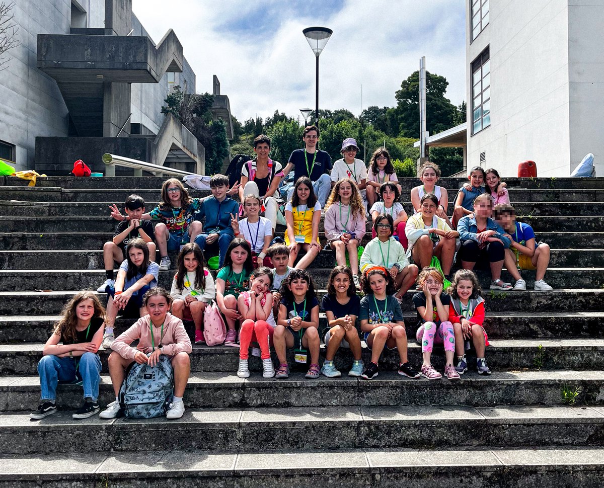 Fin para esta segunda edición do ALDABA-TIC Camp! As e os tripulantes desta misión submarina xa teñen tod@s os deus diplomas. Vémonos en 2025! @CSocialUDC <a href="/FIC_UDC/">Facultade de Informática da UDC</a>