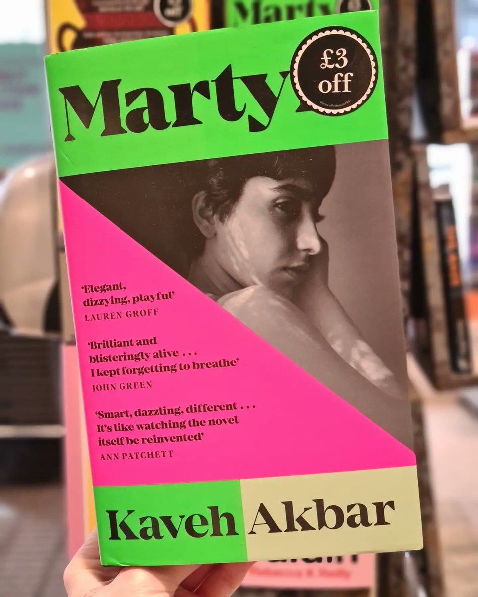 WstonesDundee's tweet image. Dark, mischievous and full of verve, Akbar's electrifying debut follows a newly sober poet adrift in the American Midwest, trying to come to terms with his mother's tragic death decades prior, as the mystery of who she really was begins to unravel 📚 #wdfp