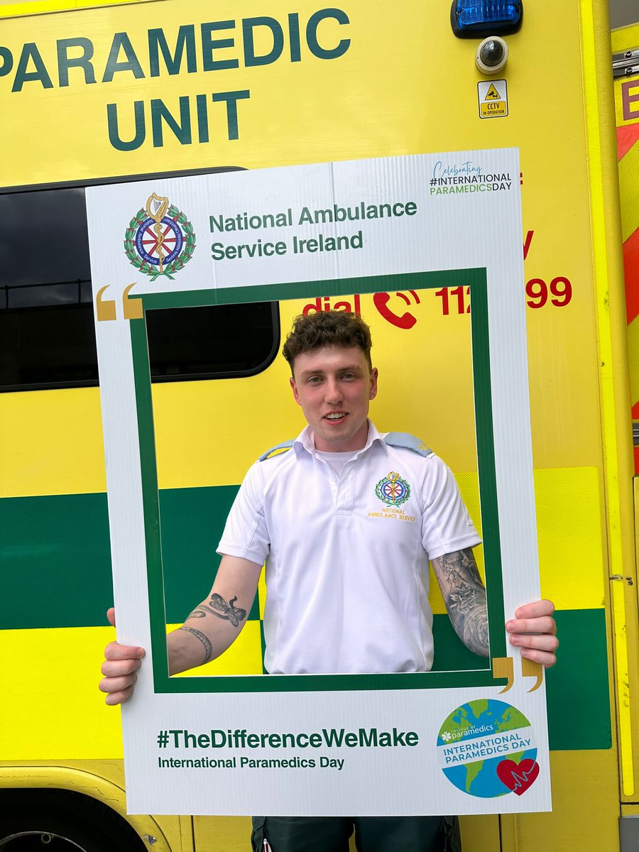 AmbulanceNAS's tweet photo. @ParamedicsDay @HSELive @roinnslainte @PeopleofHSE @Community_NAS Student Community Paramedic Tom Allen, HEMS Paramedic Eoghan Connolly, NASC Tullamore student Kian O'Flaherty on placement in UHG and Paramedic Marian O'Donoghue in Portlaoise. https://t.co/lwYgUuh0Lt