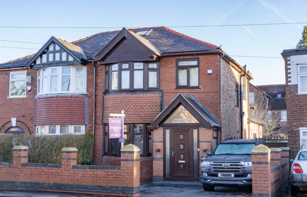 4 bedroom semi-detached house for sale Offers in the region of £560,000
mcr.globalnoticeboard.com/notice.php?q=2…