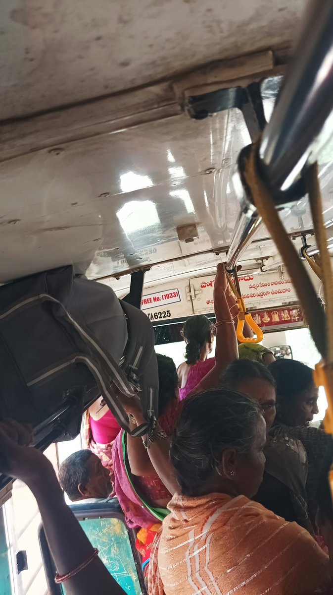 ShankssMSD7 tweet media