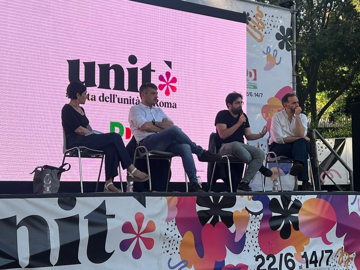 Alla Festa dell’Unità di Roma a parlare del libro di <a href="/_MicheleGB/">Michele Bellini</a> sull’Europa da salvare (e che ci salva), con <a href="/andcasu/">Andrea Casu</a> <a href="/LaveraMeriPop/">Tiziana Ragni</a> (grazie Maria Laura Serpico)