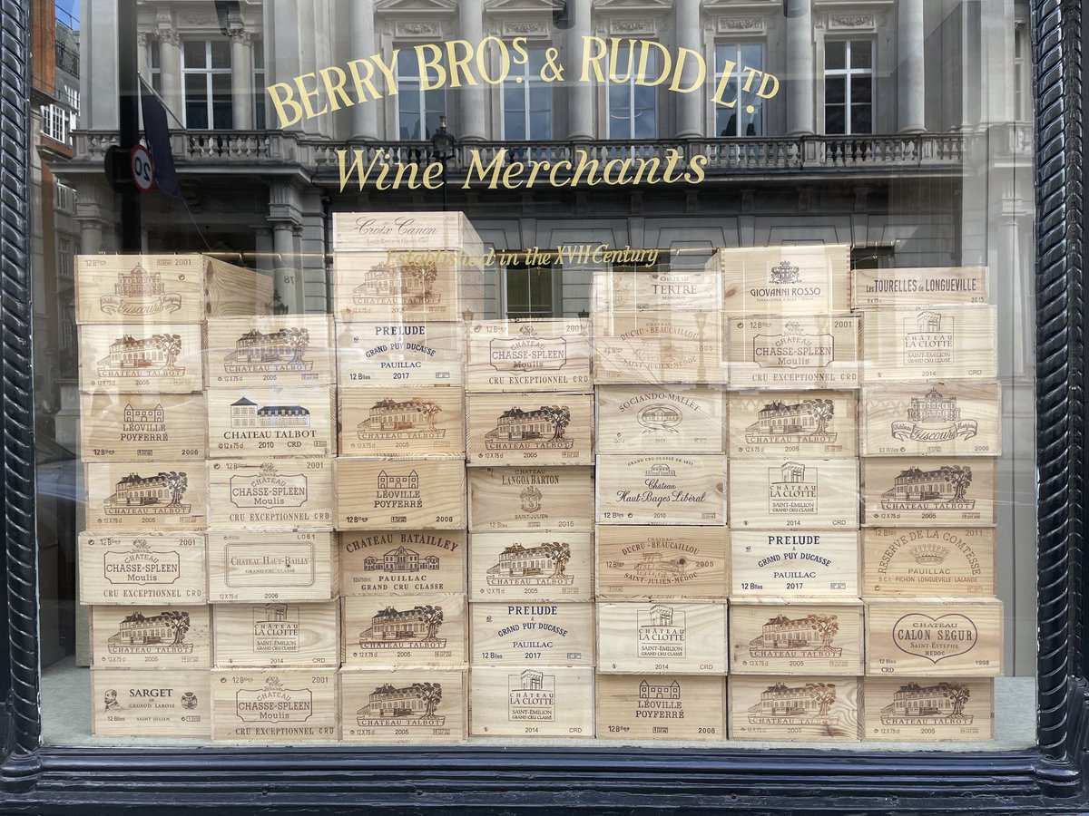 truemagic68's tweet photo. Some of London’s jewels! Such a wonderful City - if only Mayor Khan realised it! https://t.co/6bUY2Nr4iT