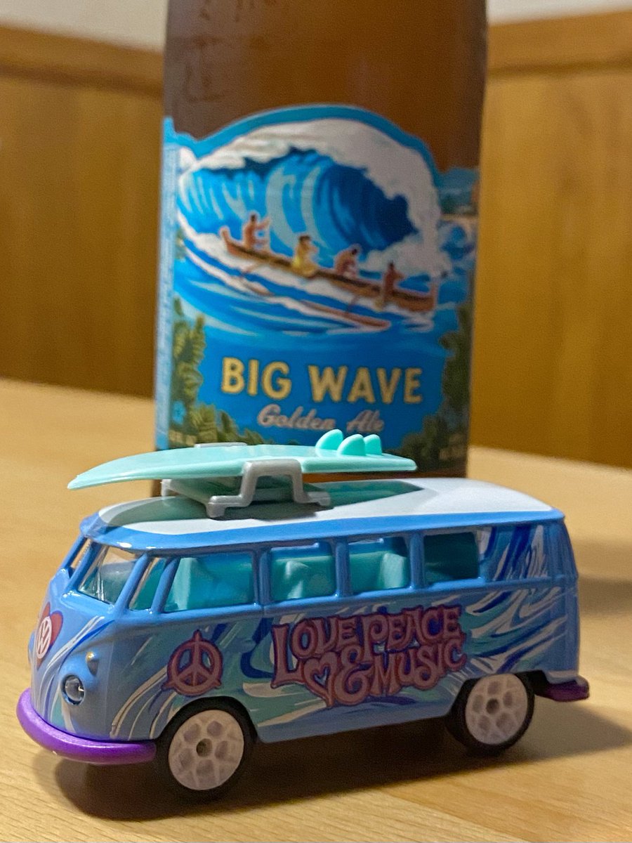 no16_industry's tweet photo. 久しぶりにビールが飲みたい気分になりました。
#コナビール #マジョレット #hawaii #konabeer #bigwave #ワーゲン https://t.co/xxOVELPxzy
