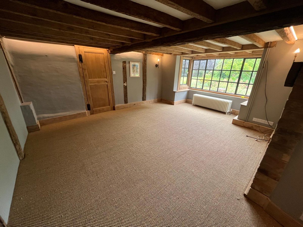 CarpetsInfo's tweet photo. A recent installation of Sisal flooring for a client in a cottage lounge, fully adhered using an underlay for extra comfort. https://t.co/FTOH4YH4AC