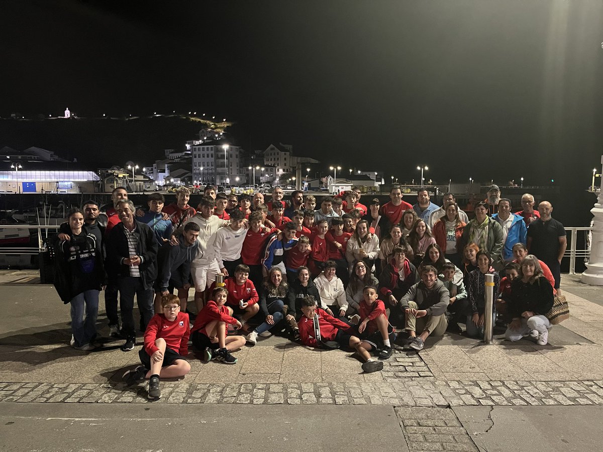 🏆TORNEO LUARCA 🔵⚪️🔴

Tras un fin de semana en el Torneo de Luarca en el que nos proclamamos campeones en Femenino damos por terminada la temporada 23/24.

Ya estamos preparando la 24/25 en la que habrá muuuchas novedades...
#vamosescu💪🏻⚽️