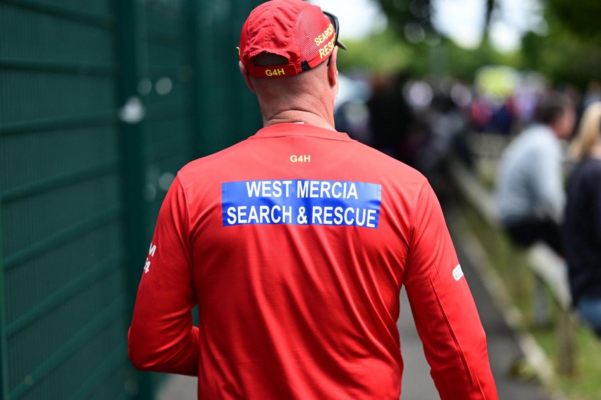 wmsar_marcel's tweet photo. I had the pleasure to meet and spend time with @dharford79 yesterday at @WestMerciaSAR Tom Jones Festival of Sport.

Dave was very kindly chief photo guru under his @Dharford79S guise.

You should check his photos here

https://t.co/ovpenmDbm1 https://t.co/a3PBxGnxDV
