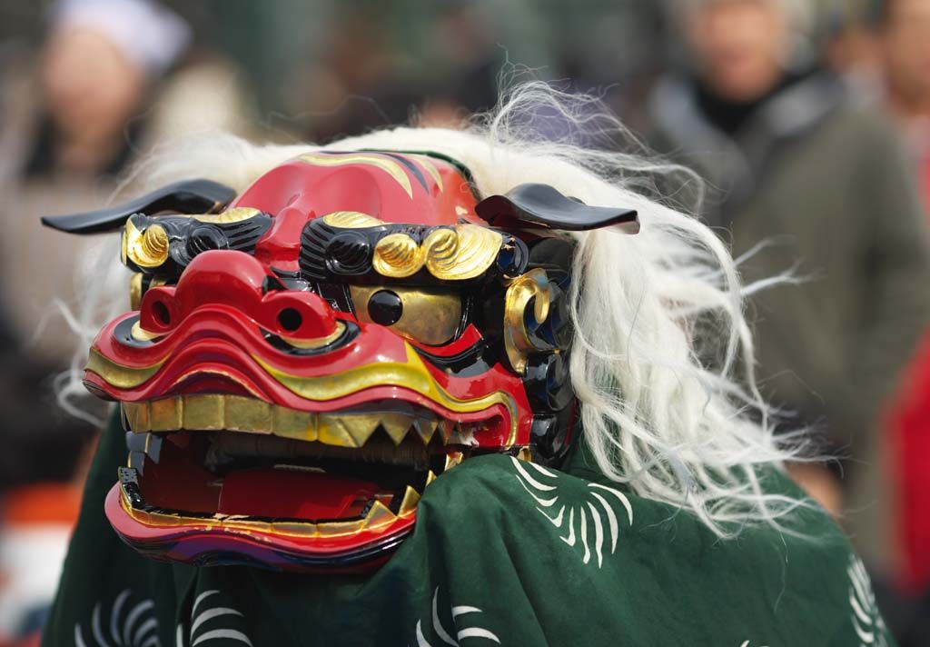 ベルトは獅子舞 ゴチソウは浄瑠璃人形 その上ガブ もしかして伝統芸能