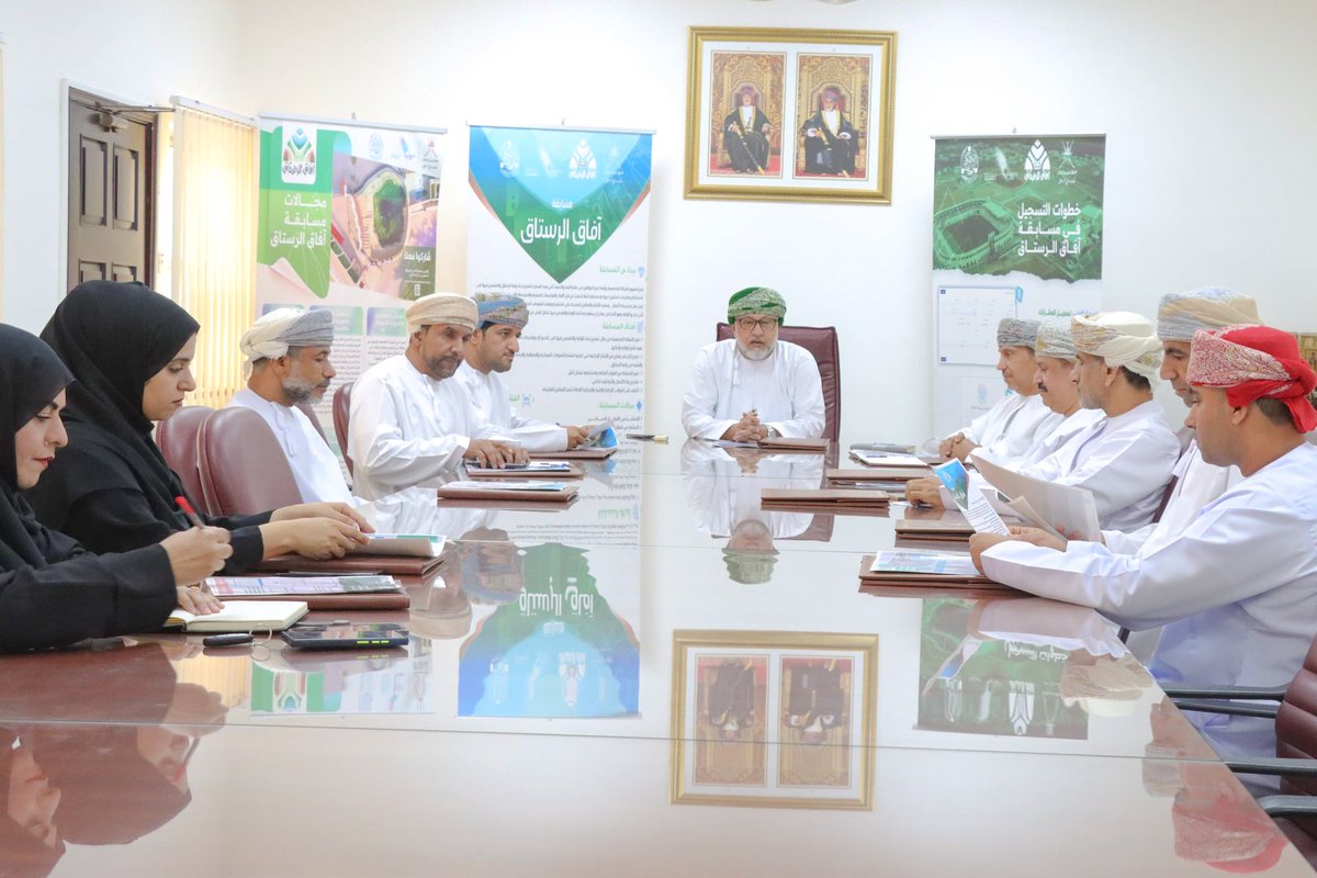 afaqrustaq's tweet photo. رعى سعادة الدكتور يحيى بن سليمان الندابي والي الرستاق حفل تدشين مبادرة آفاق الرستاق وذلك بمكتب والي الرستاق بحضورعدد من الصحفيين والإعلاميين بالمحافظةالمبادرة تأتي تعزيزا لمفهوم الشراكة المجتمعيةوإيمانا بدور المواطن في عمليةالبناء والتنميةولتشجيع أبناءولاية الرستاق والمقيمين فيها https://t.co/fZK8exrOMR