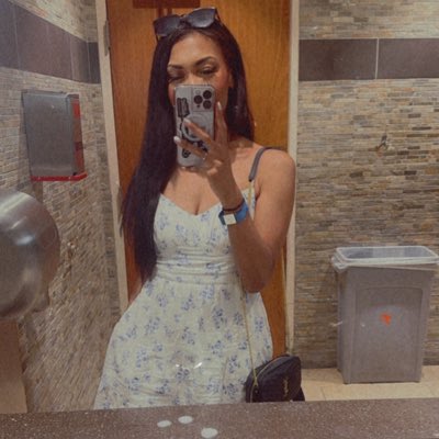 abyriggs's tweet photo. 🩵🦋 https://t.co/Lk6flv9fjC