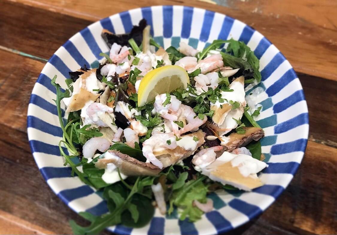 artcafe1's tweet photo. Well blow me if our new menu doesn't have some really tasty new dishes for Summer... Salads, Hearty Ploughman's and Homemade Smoked Salmon Pâté with Sourdough Toast plus all the perennial firm favourites like tour Mersea Rarebit, Chilli Bread and freshly made to order Sandwiches. https://t.co/baP9shoAAr