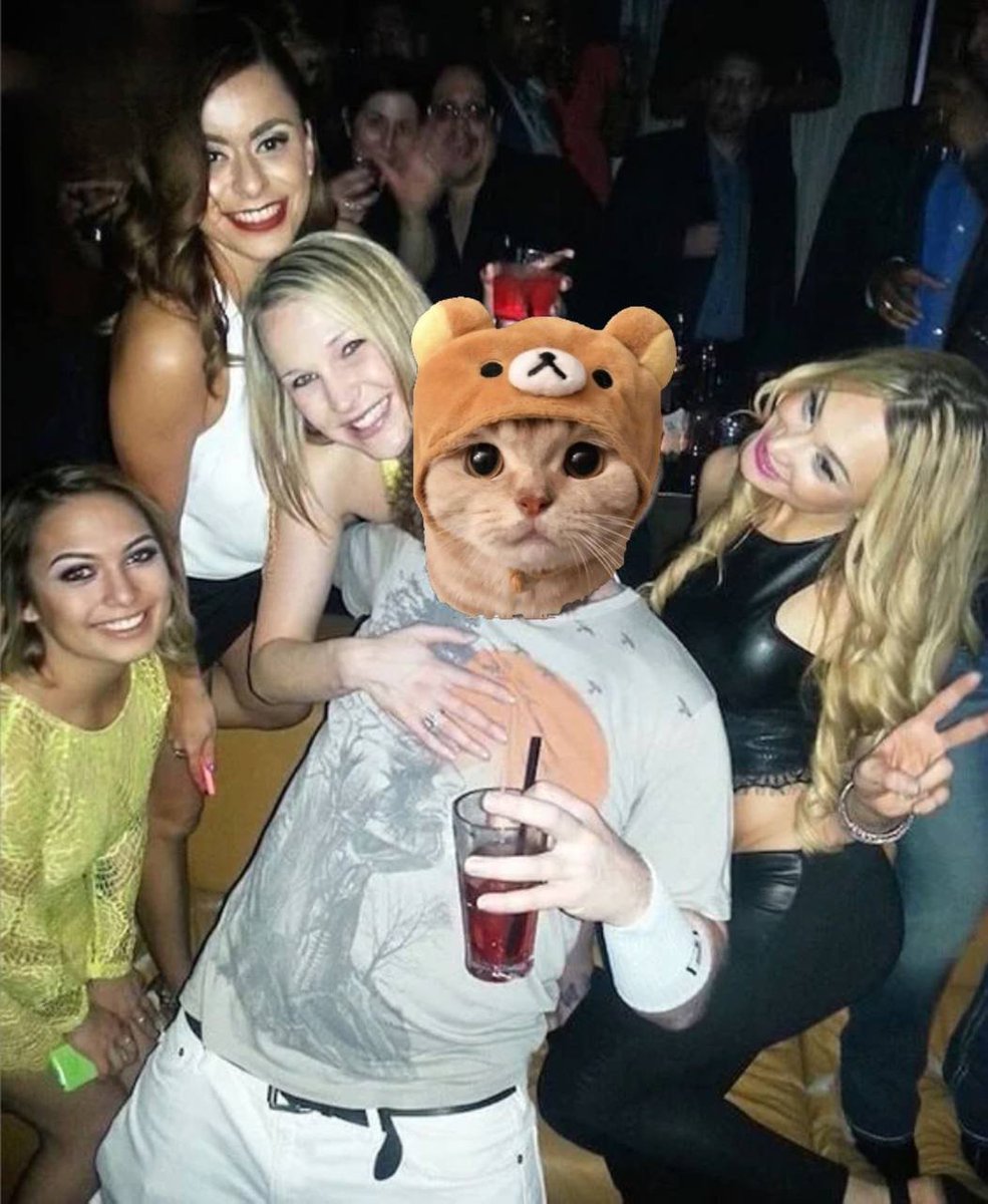 SweetieCTOO's tweet photo. GM SWEETIES 😍🥰❤️

got a bit drunk with the girls yesterday, gonna catch up today!! #sweetie https://t.co/fIYEX0QonA