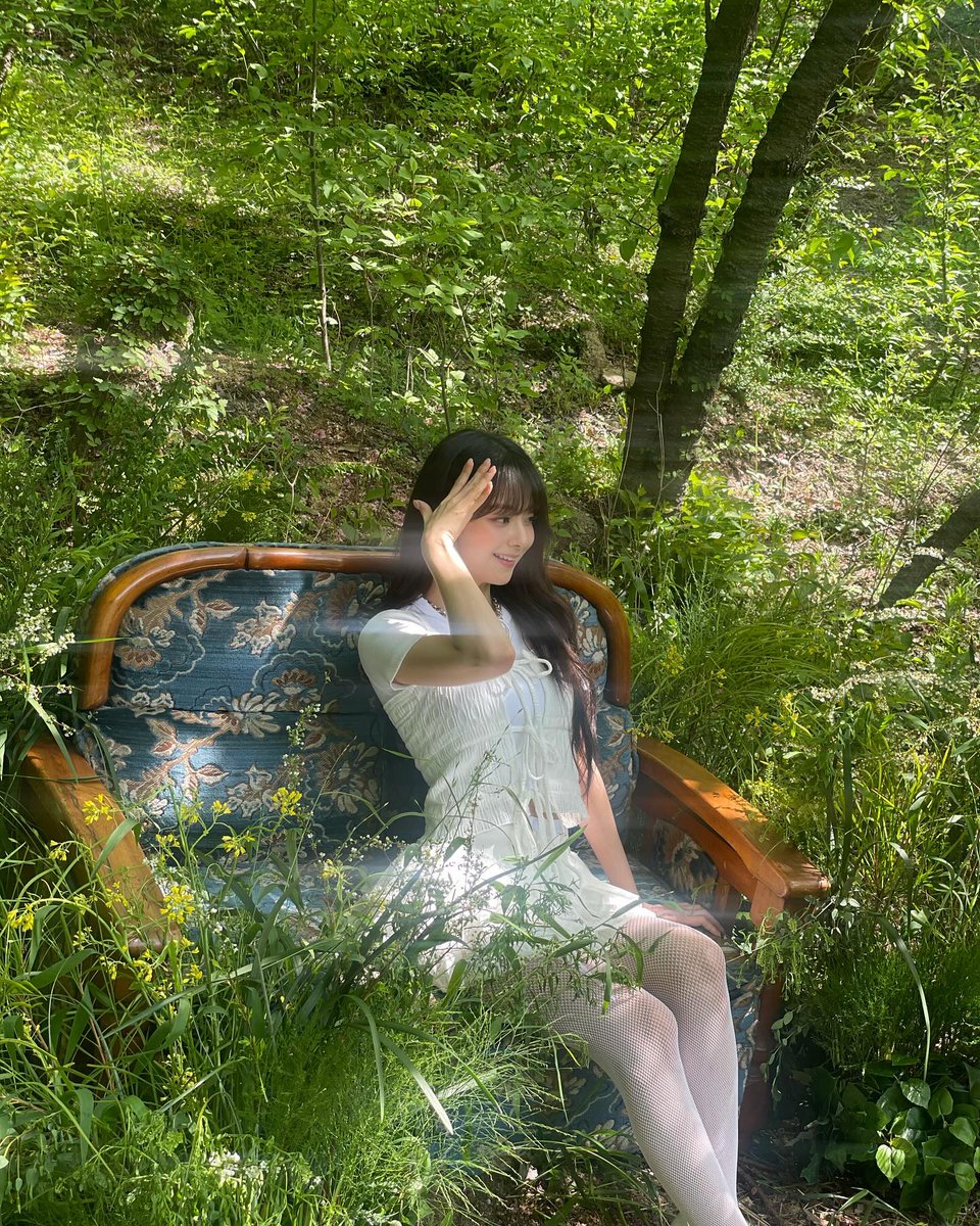 nk00_0707's tweet photo. 나 진짜 나경이가 한번만 앞머리 내리구 활동해주면 좋겟어......... 잠깐 말고 활동 내내..... https://t.co/3gMu2FgsA0