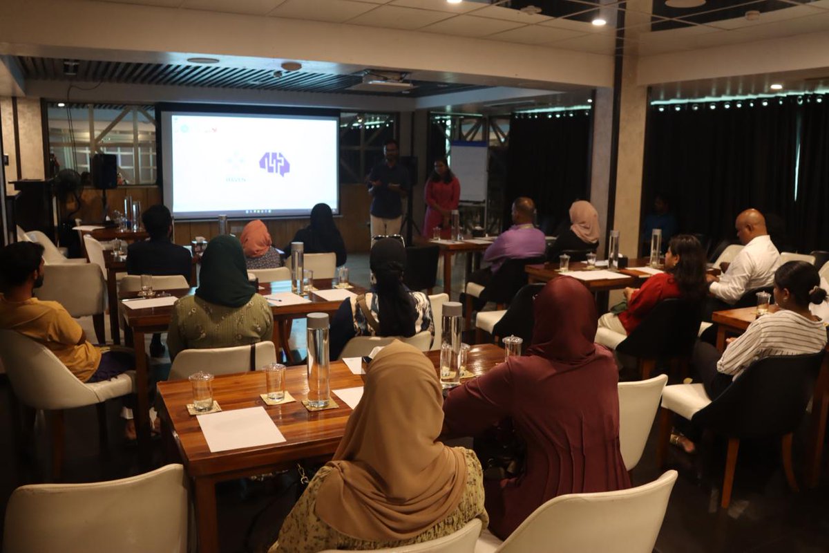 ProjectHavenMV's tweet photo. Project Haven's First Mental Health Stakeholder Meeting in partnership with Dhelhahi Project of @WomenInFvm supported by @TransparencyMV

We hosted Project Haven's first mental health stakeholder meeting on Thursday in collaboration with @WomenInFvm 
🧵1/6
#ProjectHaven #Dhelhahi https://t.co/bZgAZvk5Li