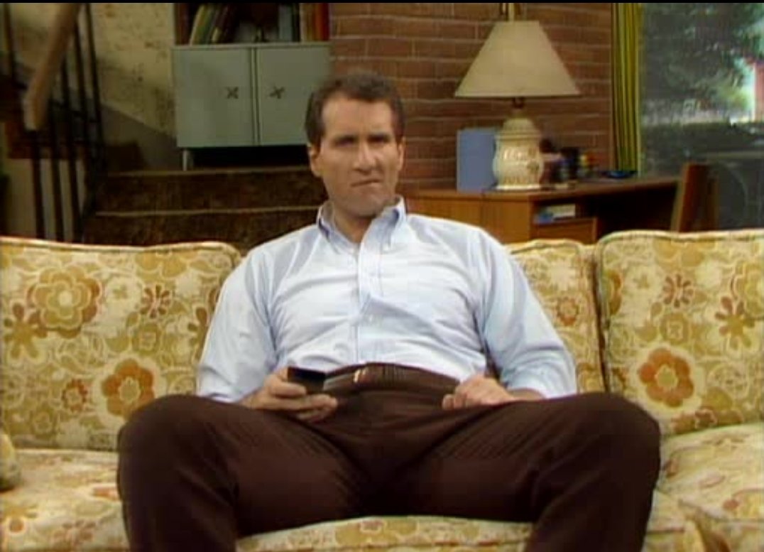 CCrowley100's tweet image. In the '80s and '90s, Al Bundy was considered fat and poor. Let that sink in.