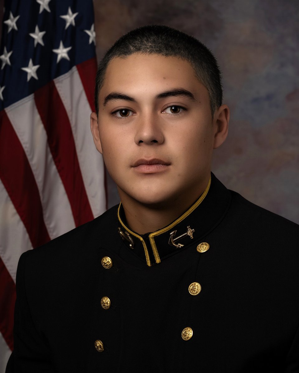 Meet the Mid: Sophomore quarterback <a href="/lopati08/">Karson Lopati</a>: navysports.com/news/2024/7/8/…
