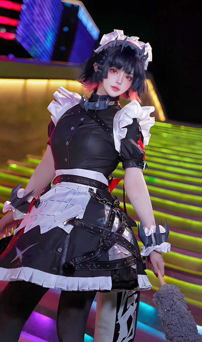 Call me sir?
#EllenJoe