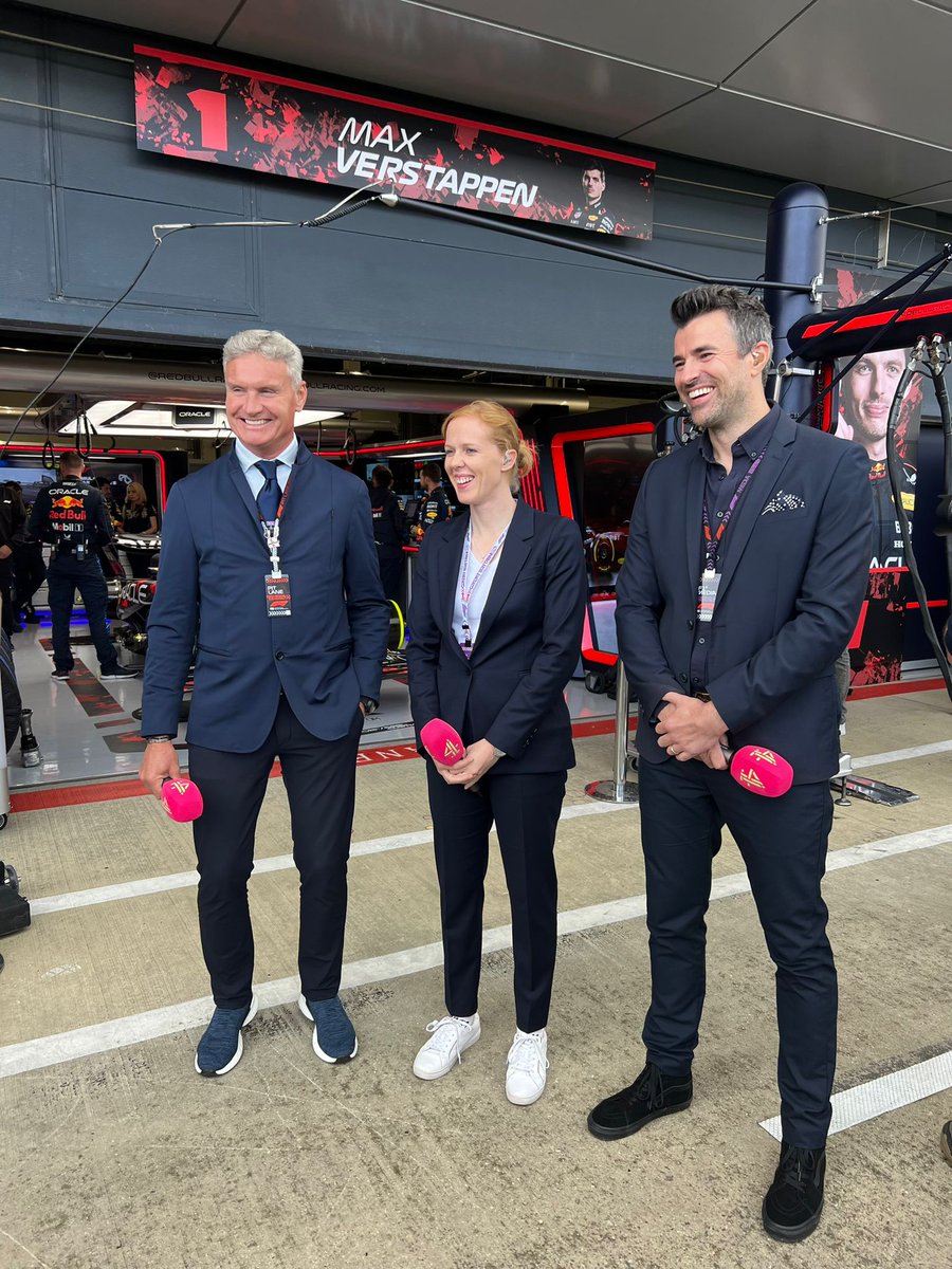 WeAreWhisperTV's tweet image. The sun came out at Silverstone! And an amazing 2.9M tuned in to watch @LewisHamilton win yesterday's #BritishGP on @C4Sport

In a packed weekend, we also had crews at Wimbledon, UEFA EURO in Germany and UEFA eEURO 2024 in Berlin

#MakeItHappen #F1 #Sport #SportProduction