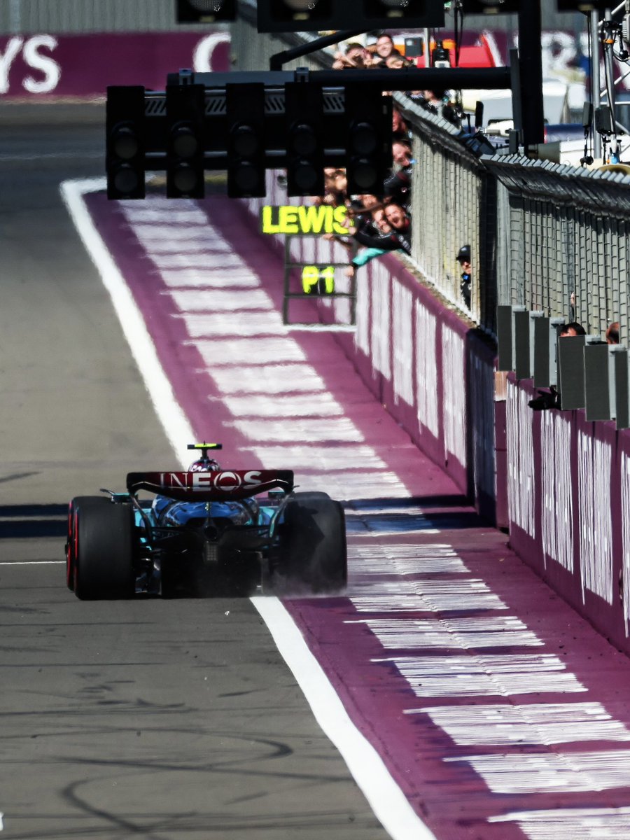 MercedesAMGF1's tweet image. You can’t hear a pict… 

“EIGHT TIMES WE’VE SAID IT BEFORE, HERE’S A NINTH FOR YA.

“LEWIS HAMILTON WINS THE BRITISH GRAND PRIX. WHAT A VICTORY. HAMILTON IS BACK!!!” 

😍😍😍