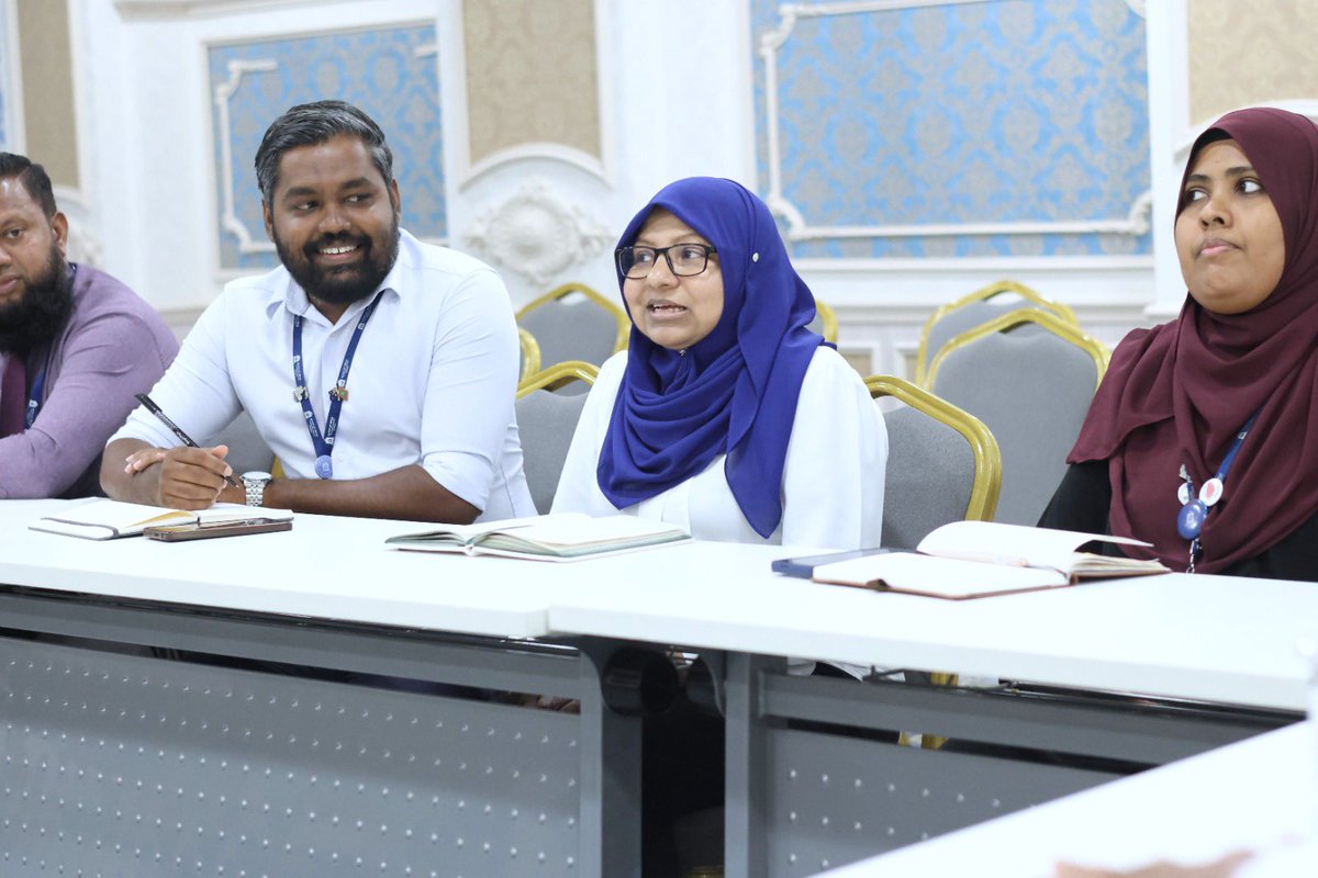 MoHmv's tweet photo. Minister of Health Dr. @abkhaleel met with the Faculty of Health Sciences management and discussed current healthcare courses, new course development aligned with national needs, challenges in course implementation and clinical placements, and regulatory body requirements.@MNUedu https://t.co/FGP73tJMeo