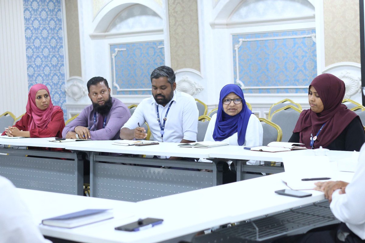 MoHmv's tweet photo. Minister of Health Dr. @abkhaleel met with the Faculty of Health Sciences management and discussed current healthcare courses, new course development aligned with national needs, challenges in course implementation and clinical placements, and regulatory body requirements.@MNUedu https://t.co/FGP73tJMeo