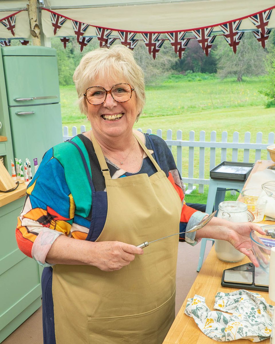 British Bake Off tweet media
